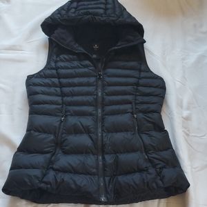 Lululemon goose down vest with hood